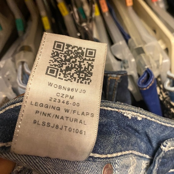 Ladies True Religion - Picture 4 of 4